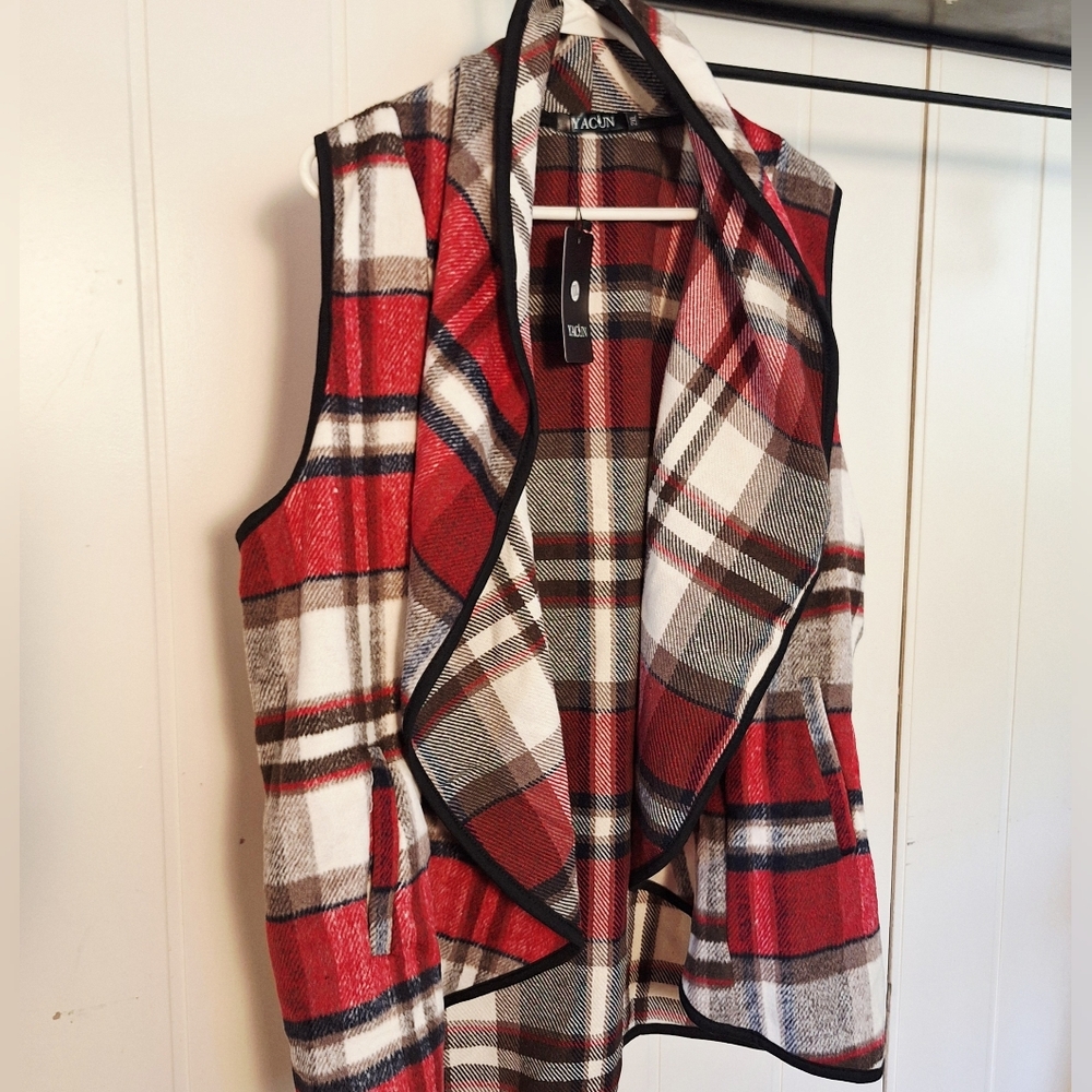 NWT Red Brown Christmas Plaid Vest Ruffled Open Front Soft Size XXL - Picture 1 of 4